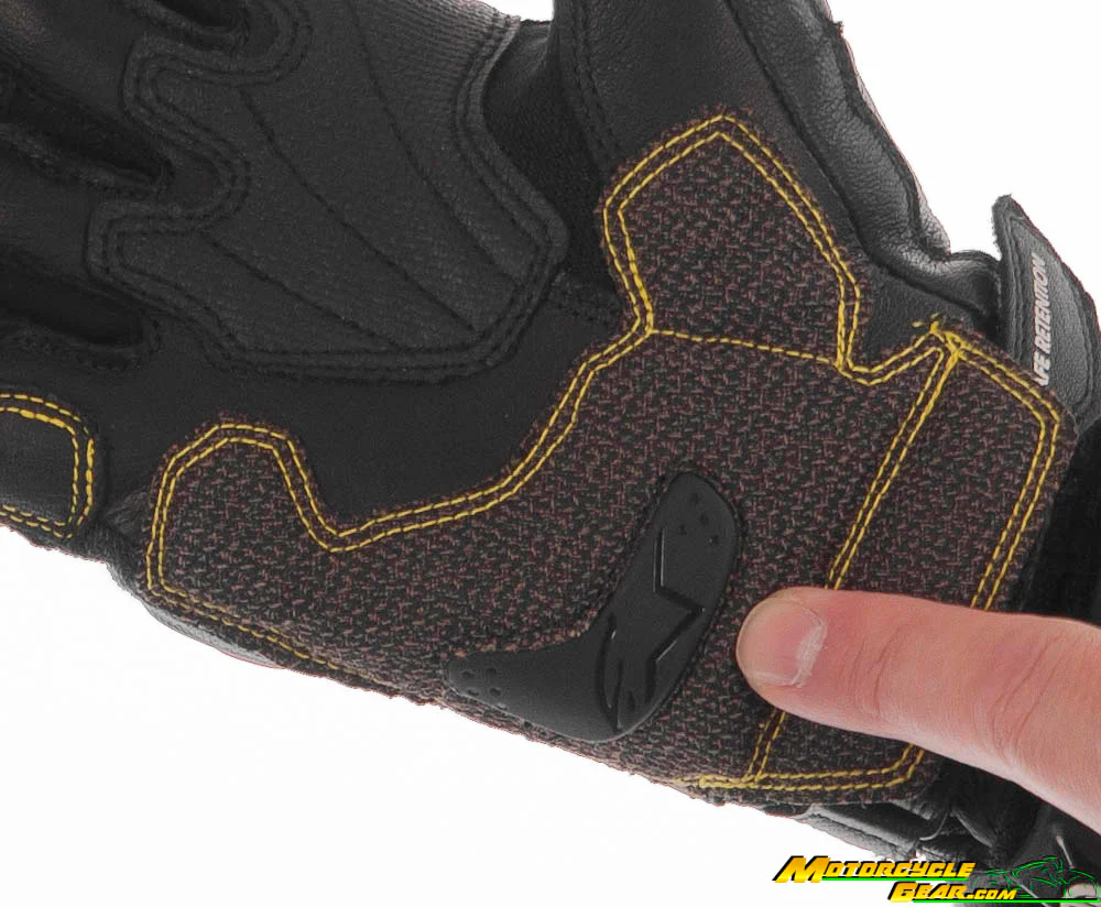 Alpinestars GP Tech V2 Gloves - Image 8