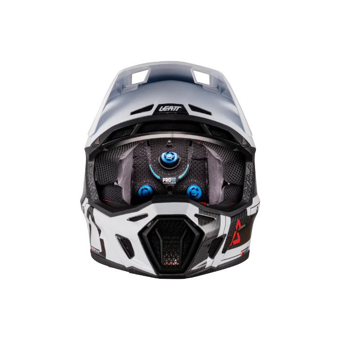Leatt Moto 9.5 Carbon Helmet with 6.5 Iriz Goggles - Image 6