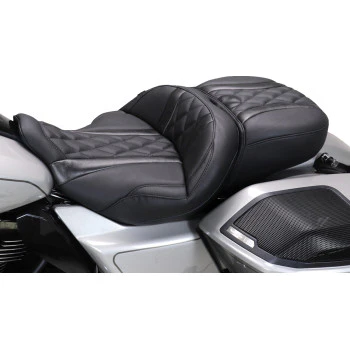 Mustang Deluxe Touring Seat - FLT/FLH '23-'25 - Image 4