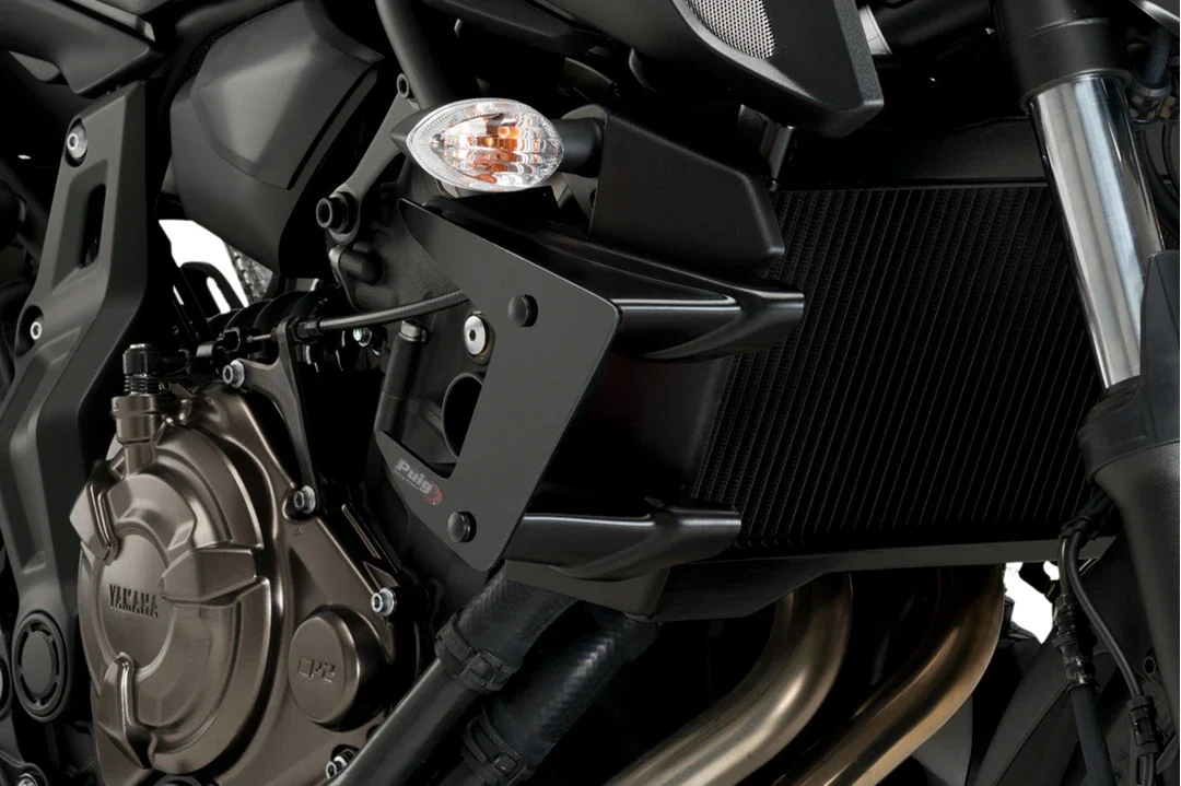 Puig Naked Side Spoilers Yamaha MT-07 2018-2020 - Image 2