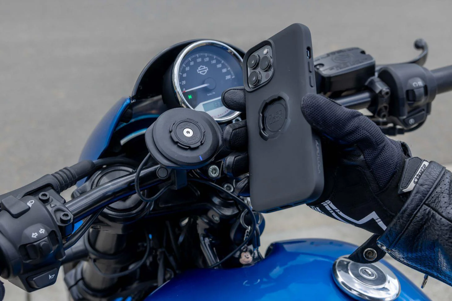 Quad Lock Motorcycle Handlebar Mount - Image 3