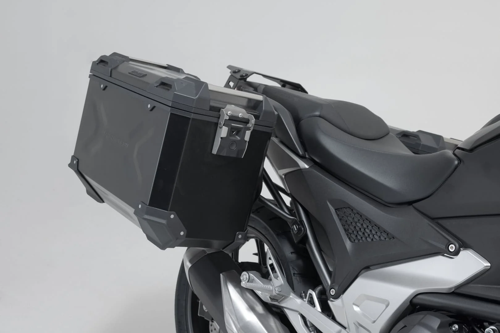 SW-Motech Adventure Luggage System - Honda NC750 '20-'24 - Image 8