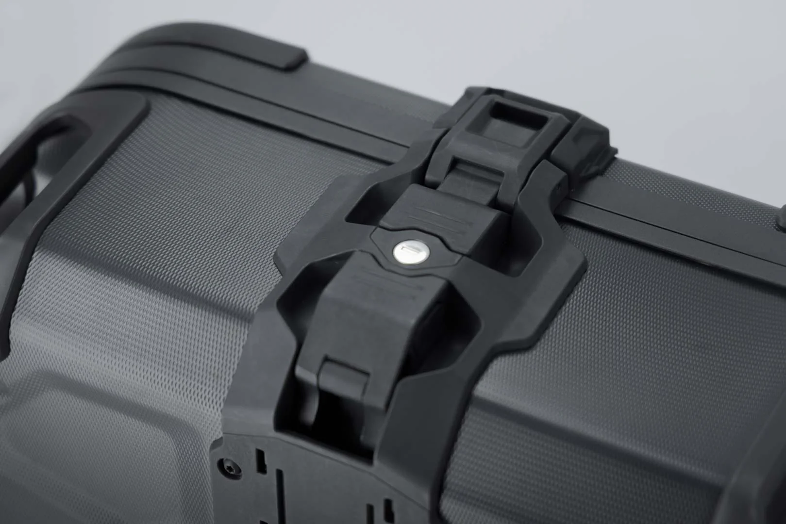 SW-Motech Dusc Hard Case System for BMW F 750/800 GS, F 850 GS/Adv (3580-0023) (KFT.07.897.65000/B) - Image 3