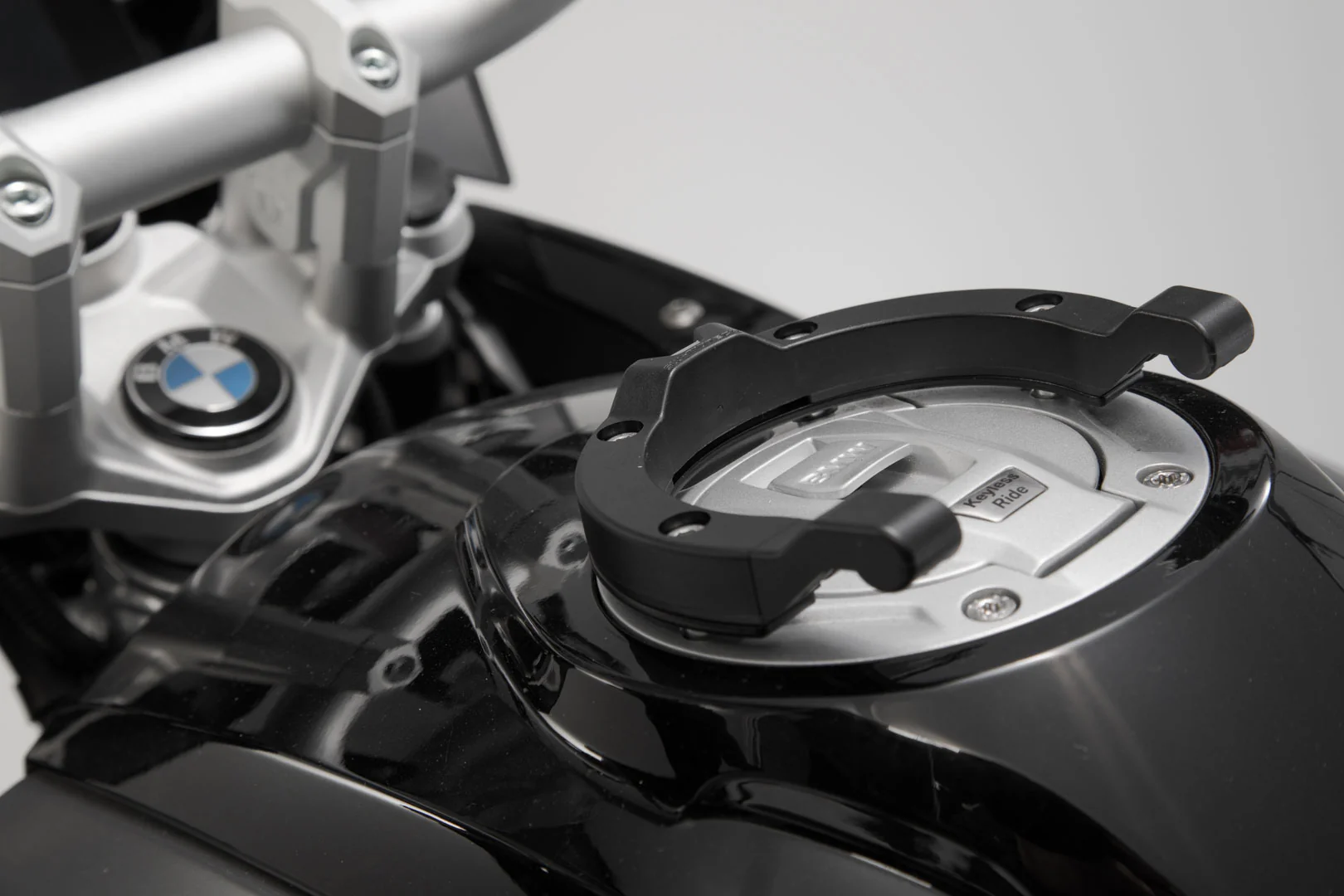SW-Motech ION Tank Ring - BMW/Ducati/KTM/Triumph '03-'24 - Image 2