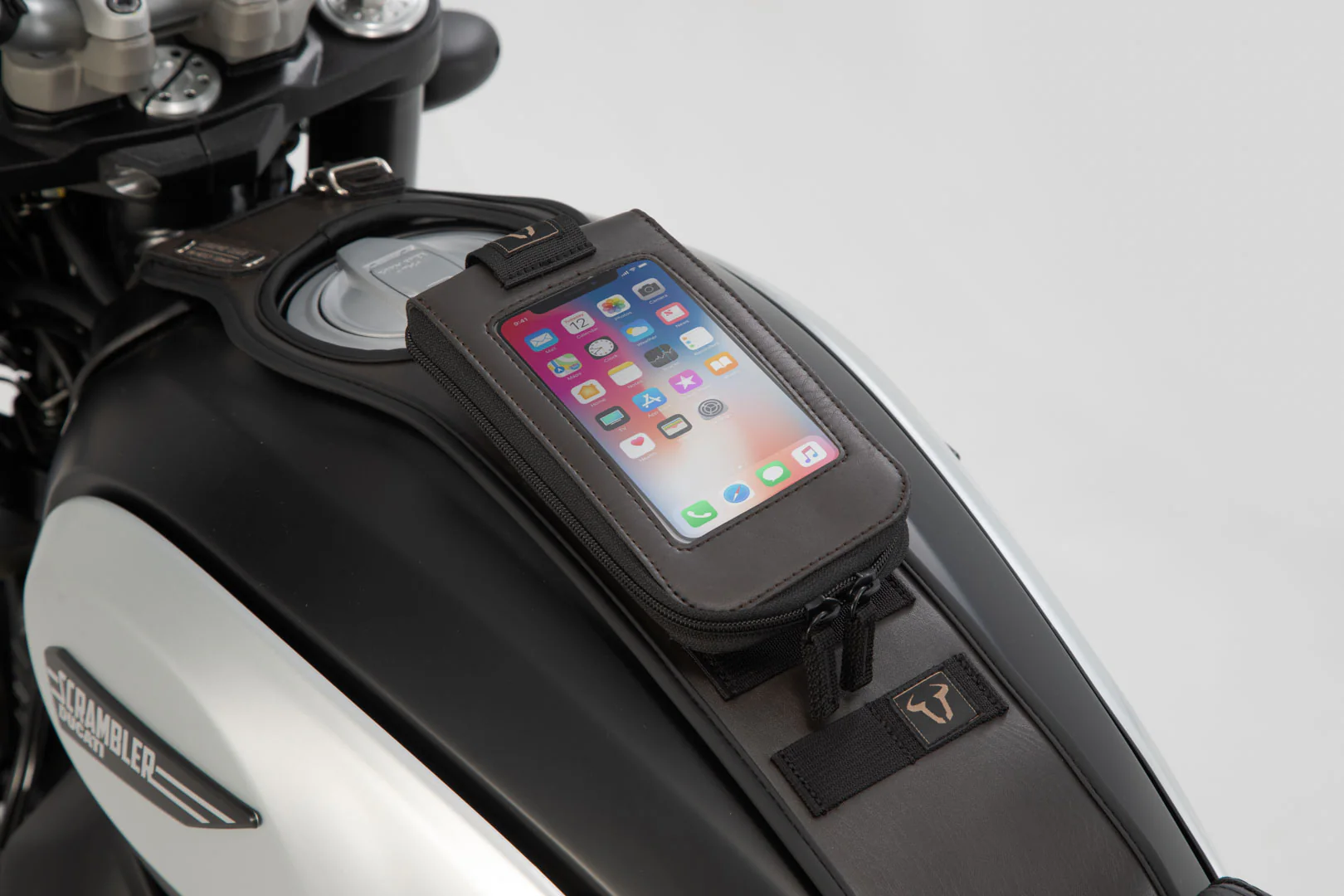 SW-Motech Legend Gear Tank Strap Set for Scrambler Models (14-) with LA3 Smartphone Bag - Image 6