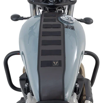 SW-Motech Legend Gear Tank Strap Set for Triumph (15-) with LA1 Accessory Bag - Image 2