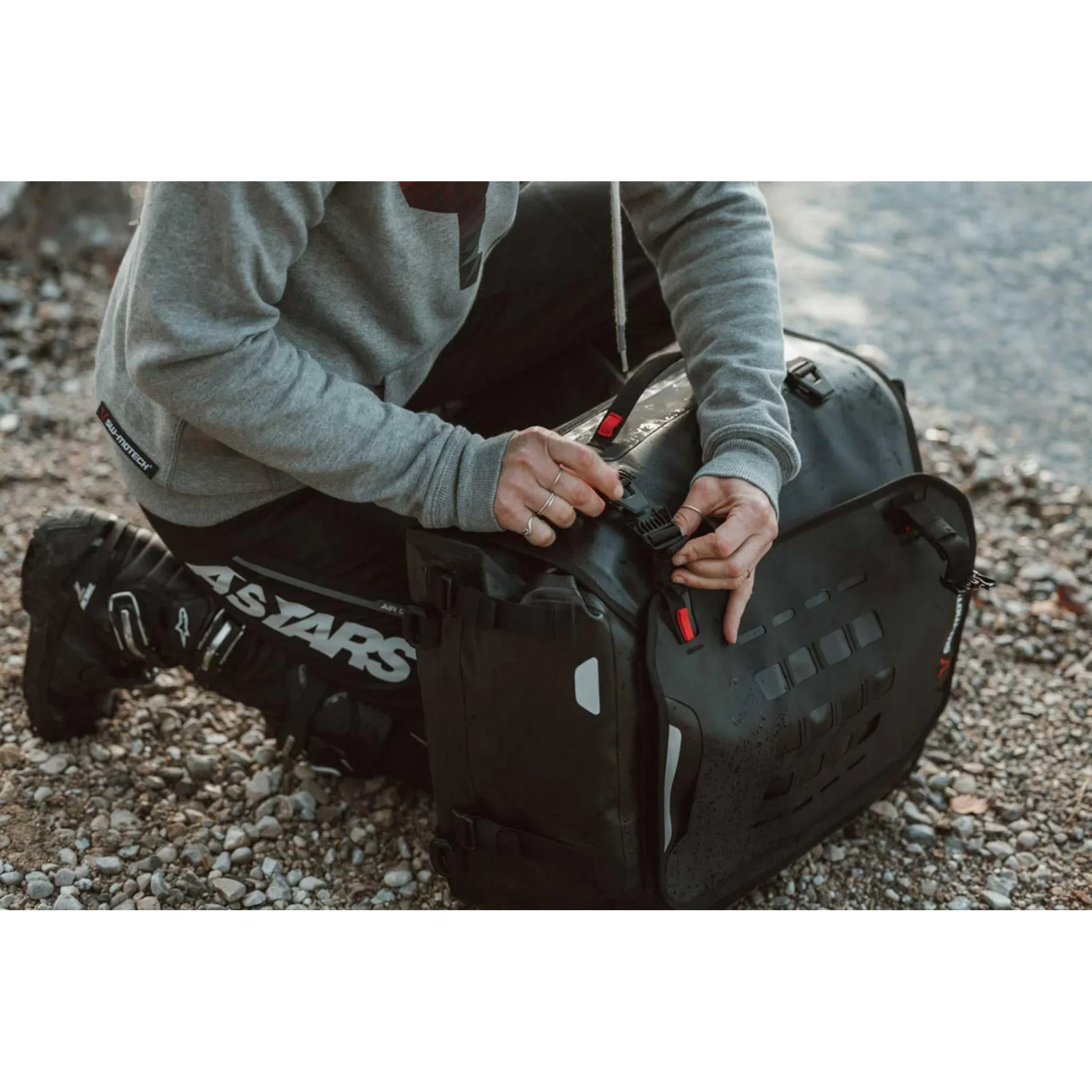 SW-Motech SysBag Side Bag System - BMW F650GS/F700GS/F800GS '08-'18 - Image 3